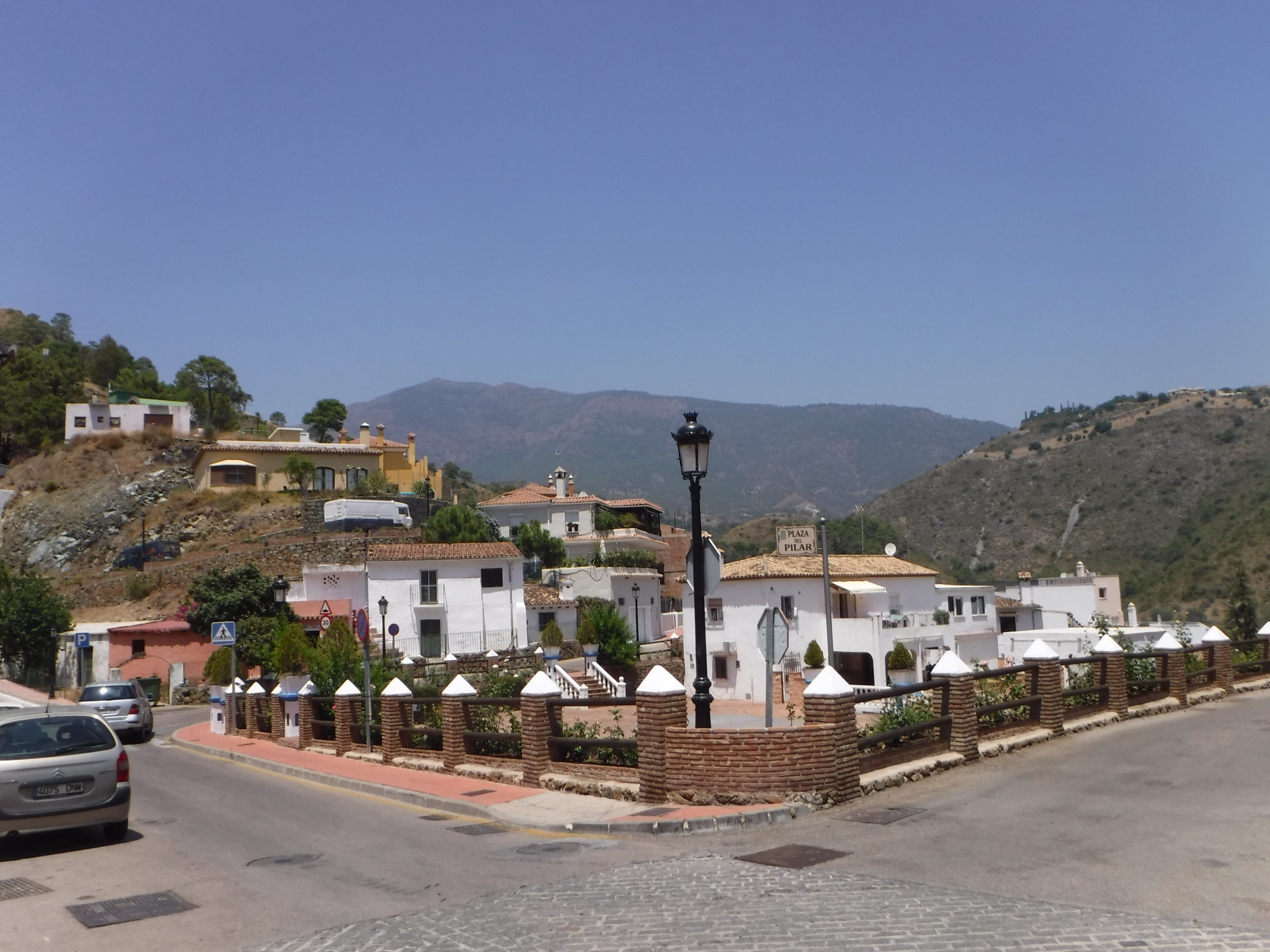 Quiet street in the mountain village of Benahavís