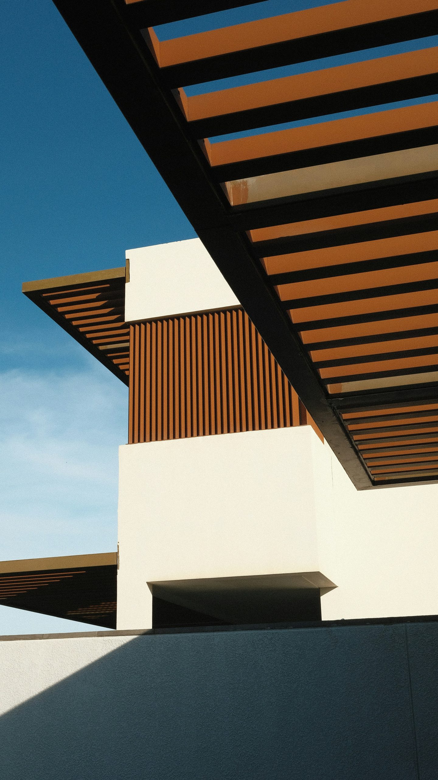 Moderne architectuur van een nieuwbouwproject aan de Costa del Sol
